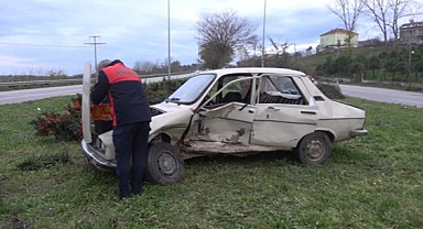 Samsun’da iki otomobil çarpıştı