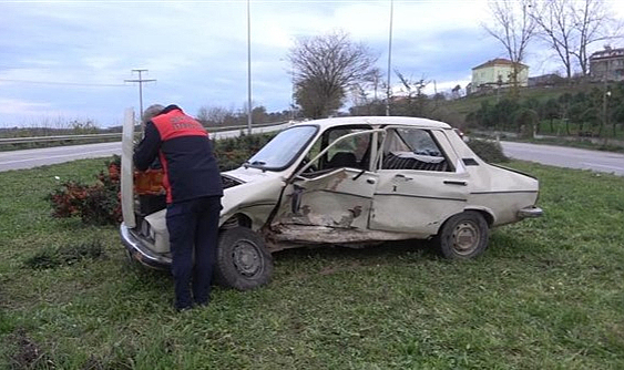 Samsun’da iki otomobil çarpıştı