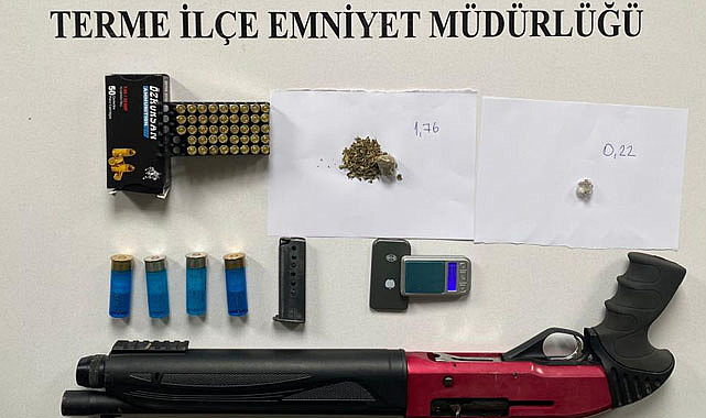 Samsun'da silah ve uyuşturucu ele geçirildi