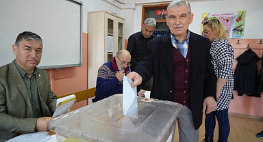 Samsun'da oy kullanma işlemi başladı