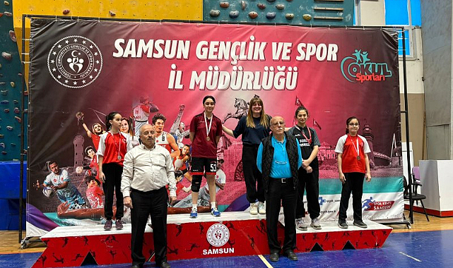 Samsun'da Masa Tenisi’nde ödüller sahiplerini buldu