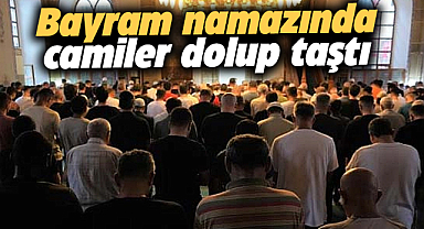 Samsun'da Kurban Bayramı namazında camiler dolup taştı