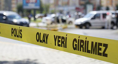17 yaşındaki çocuk, annesiyle tartıştı babasını bıçakladı