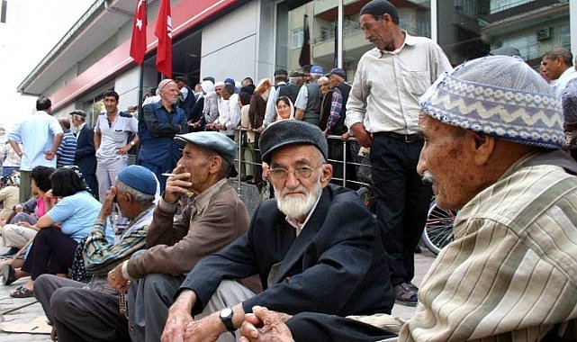 Emekliler için kötü haber: Maaşlara yüzde 25 vergiye yüzde 45 zam! 2025’te emeklilere zorluklar geliyor