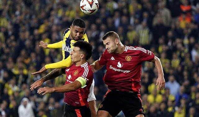 Fenerbahçe, Manchester United ile 1-1 berabere kaldı