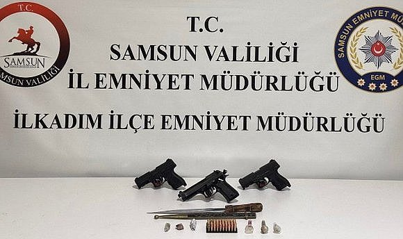 Samsun polisinden  uyuşturucu ve silah operasyonu