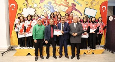Samsun Alaçam Şadiye Muzaffer Turhan Anadolu Lisesi bowlingde Samsun'u temsil edecek