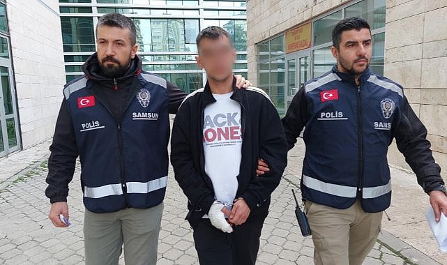 Samsun'da içki içtiği 2 arkadaşını bıçakladı