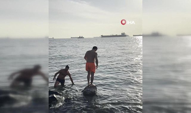 Soğuk havada denize girdiler