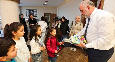 Canik Belediye Başkanı İbrahim Sandıkçı’dan öğrencilere karne hediyesi