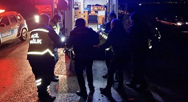 Trafik polisine kamyon çarptı