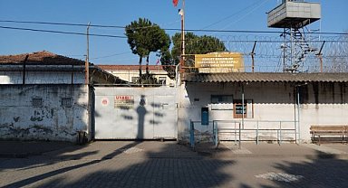 Çarşamba’da eski Cezaevi kapatıldı: Mahkumlar yeni cezaevine sevk edildi!