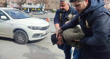 Dur ihtarına uymayan ve polis memurunun şehit olmasına neden olan sürücü tutuklandı