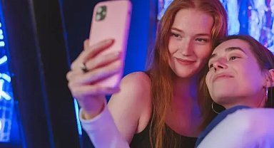 Arkadaşıyla çektiği fotoğrafı sosyal medyada paylaşanlara hapis cezası!
