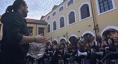 Ritimlerin buluşmasıyla kadının sesi Bulvar AVM’de yükseldi