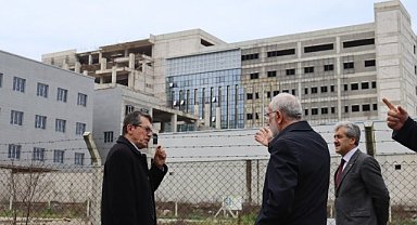 Tekkeköy Hastanesi 7 yıldır tamamlanamadı