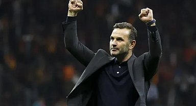 Okan Buruk Galatasaray tarihine geçti: Efsaneler arasında yerini aldı