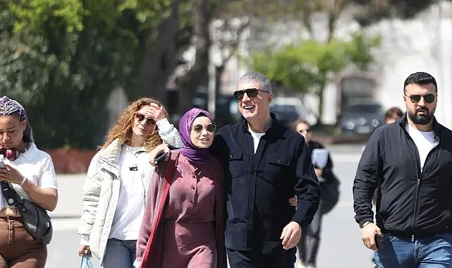 Özgü Namal’dan Kızıl Goncalar’a anlamlı veda