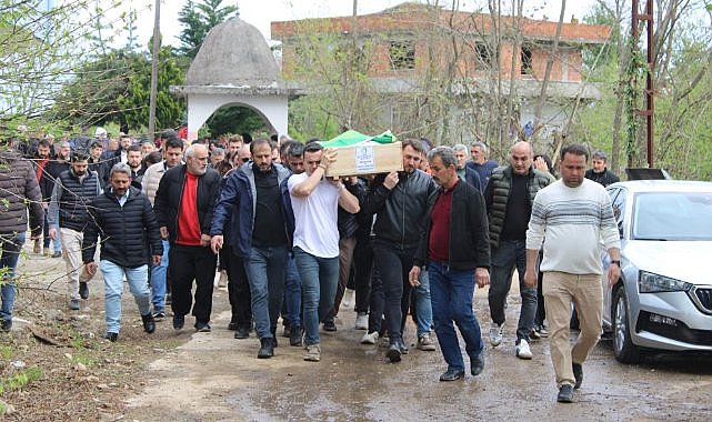 Samsun'da kazada ölen 3 kişi toprağa verildi