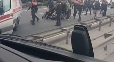 TEM Otoyolunda zincirleme kaza! 4 polis memuru yaralandı