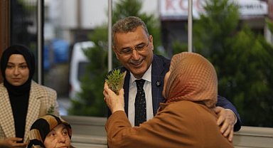 Başkan İhsan Kurnaz anneleri unutmadı