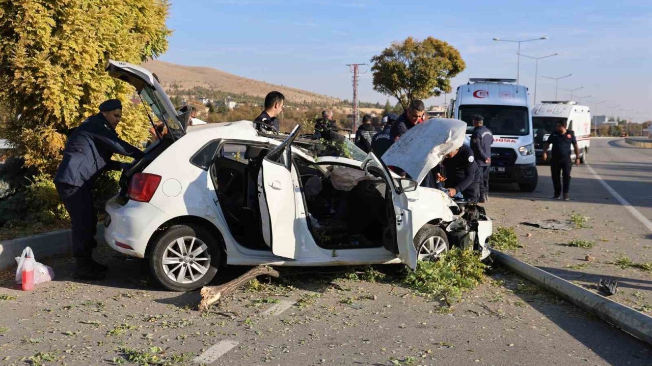 Feci kazada anne ve oğlu öldü