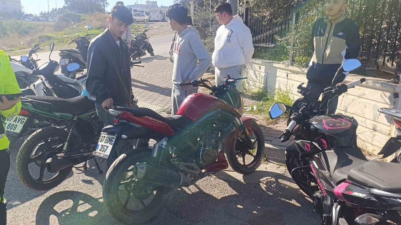 Küçük kıza çarpıp kaçtı, yüz metre ileride polise yakalandı