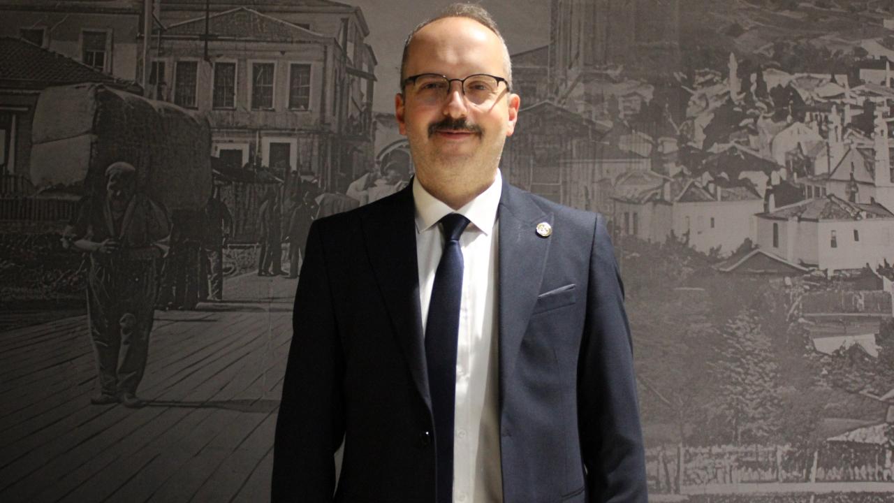 Balkan Türkleri Derneği’nde Adem Tuğral yeniden başkan seçildi