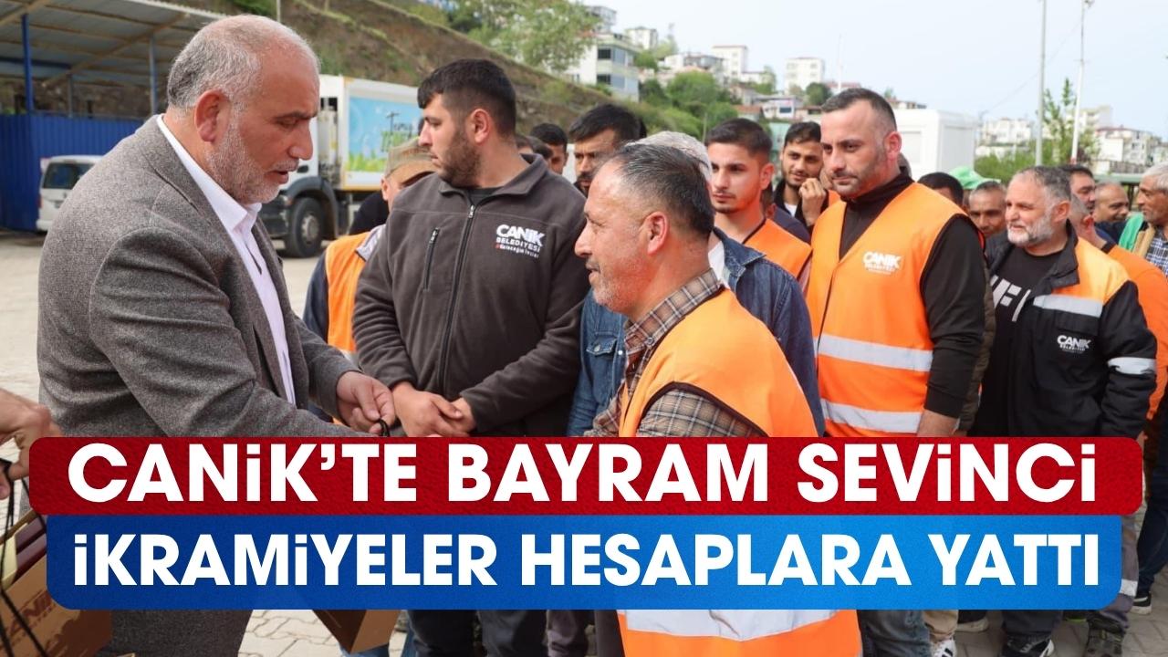Canik'te bayram sevinci: Başkan Sandıkçı personelle bayramlaştı