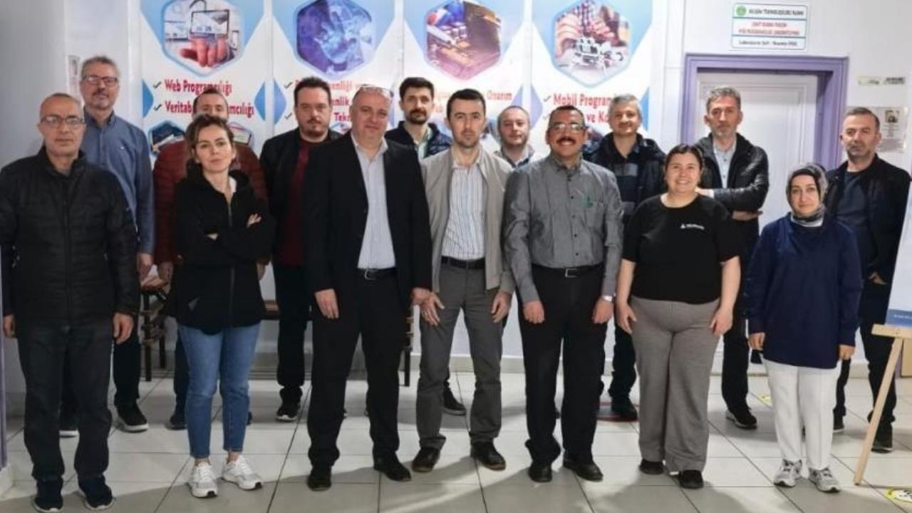 Samsun'da öğretmenlere dijital dönüşüm eğitimi