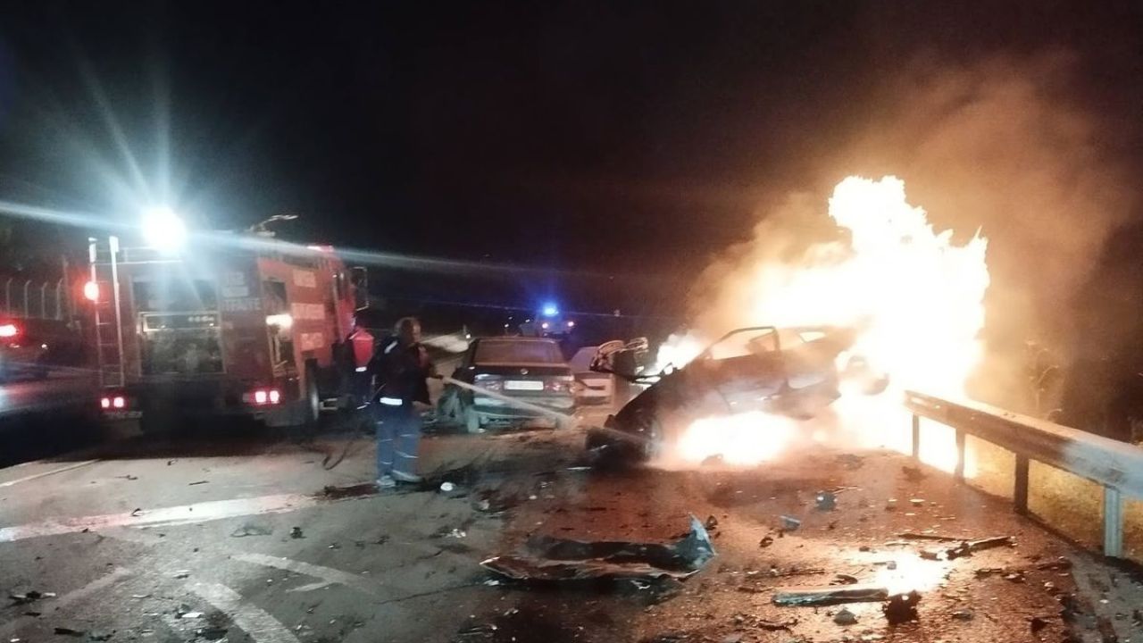 3 otomobil çarpıştı: 1 ölü, 5 yaralı