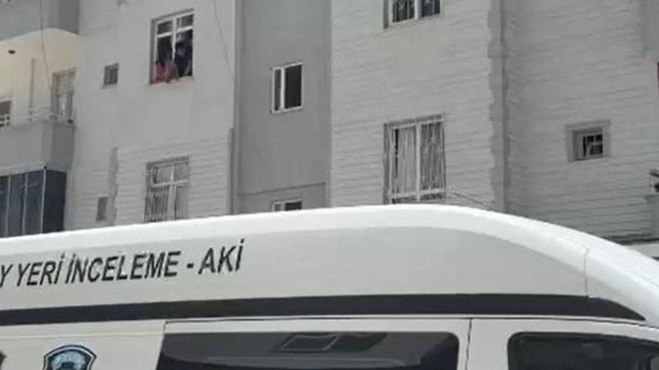 Okan Çelik evinde ölü halde bulundu