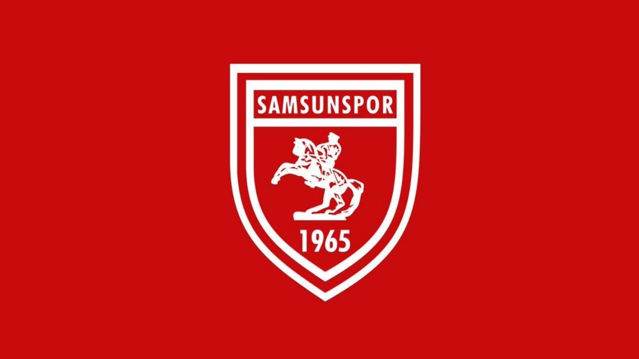 Samsunspor'un da ilgilendiği futbolcu yeni takımına imza atıyor