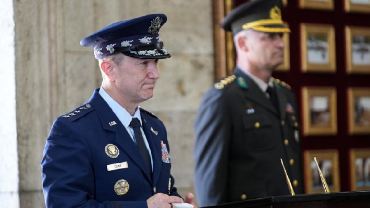 Dan Caine, Anıtkabir Özel Defteri'ne ne yazdı?