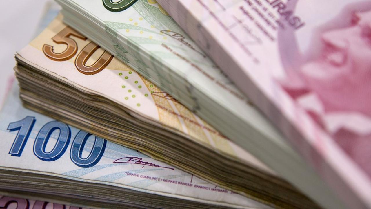 Evlenen çiftlere İŞKUR ve sosyal konutta öncelik: Bakan Göktaş açıkladı