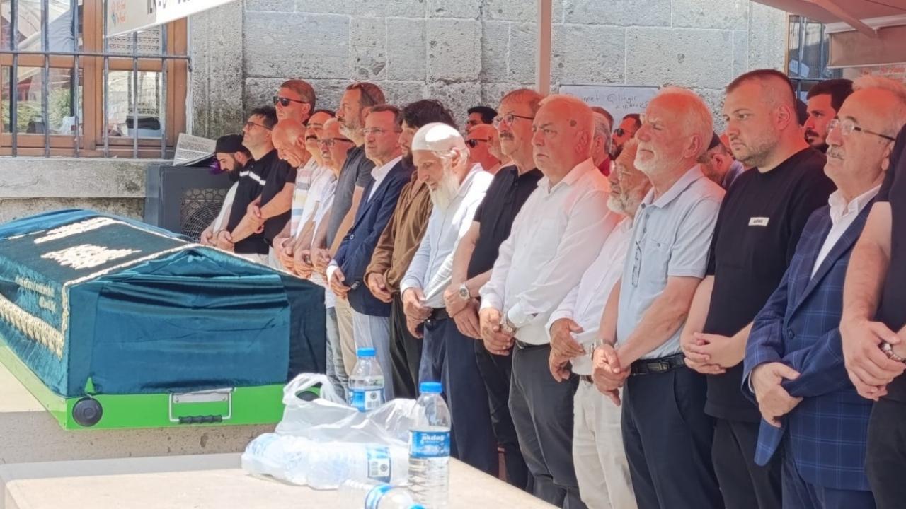 İYİ Parti Samsun İl Başkanı Hasan Aksoy'un vefat eden halası son yolculuğuna uğurlandı