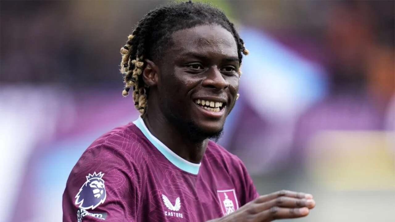 Lesley Ugochukwu uçak takip kodu! Lesley Ugochukwu uçak takibi nereden nasıl yapılır?