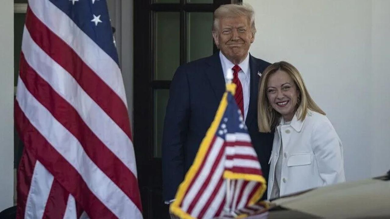 NATO öncesi gerilimi tırmandıracak paylaşım! Trump, Meloni'yi hedef aldı