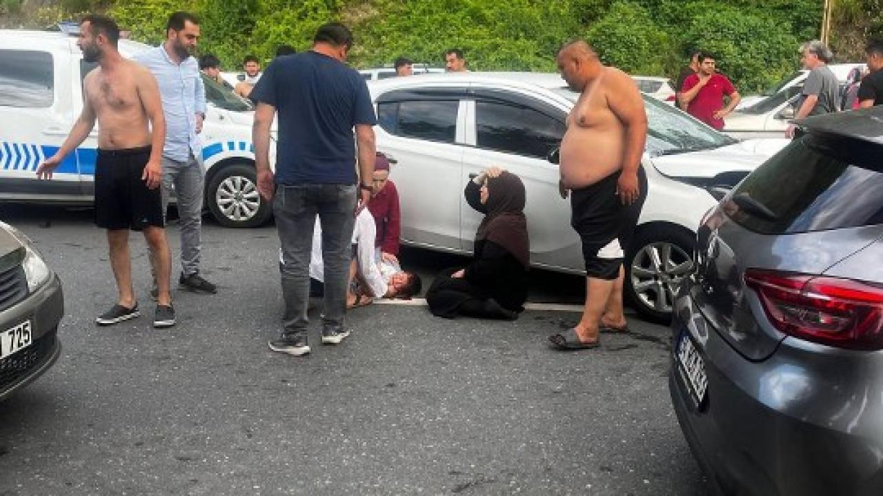 Otomobilin çarptığı baba ve oğlu ağır yaralandı