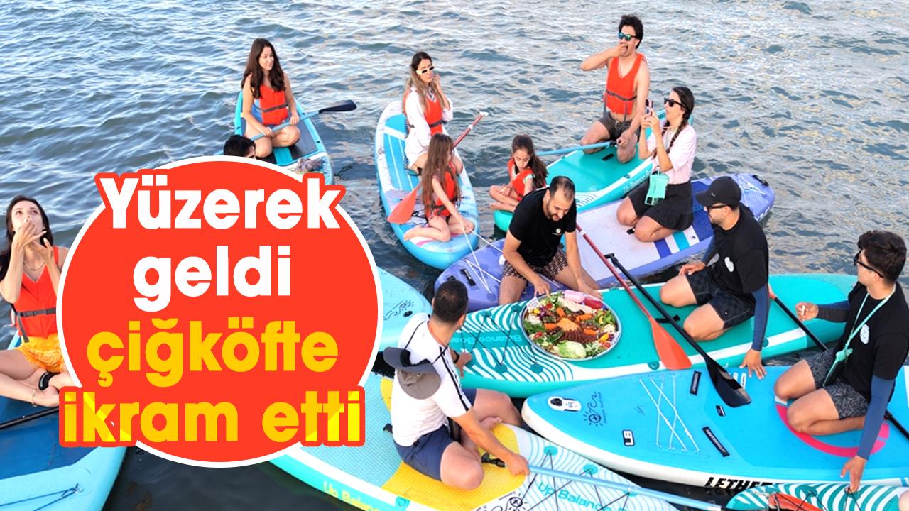 Samsun2da denizin ortasında çiğköfte yediler