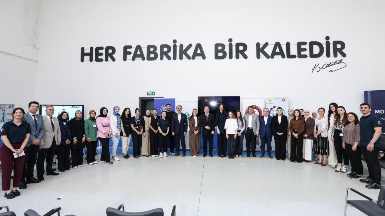 Samsun'da Kadın Mühendis Okulu sanayiye nitelikli istihdam sağlıyor