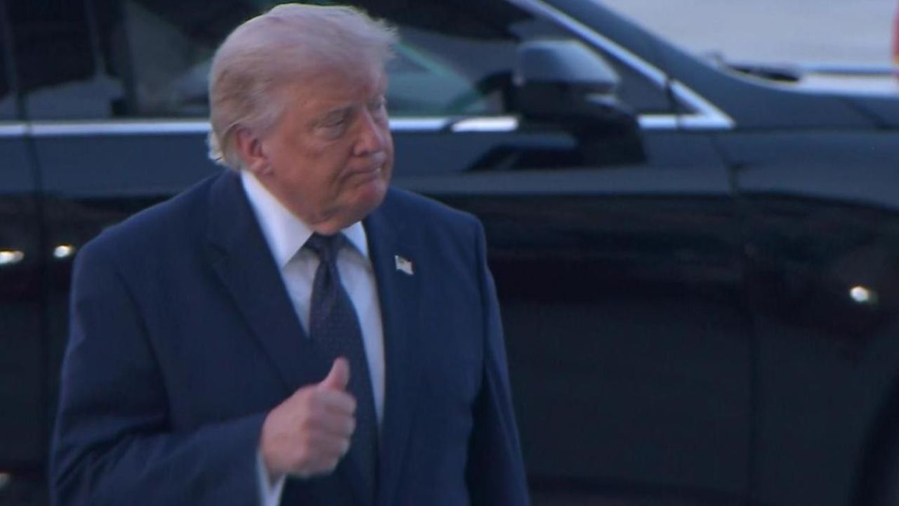 Trump mehterli karşılamayı beğendi
