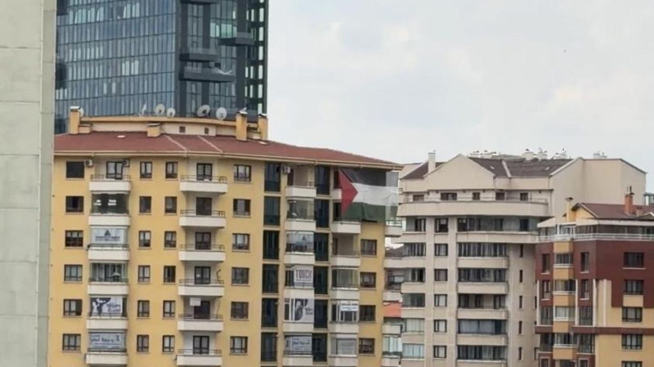 Trump'ın otelinin karşısında Filistin bayrağı! Gören bir daha baktı