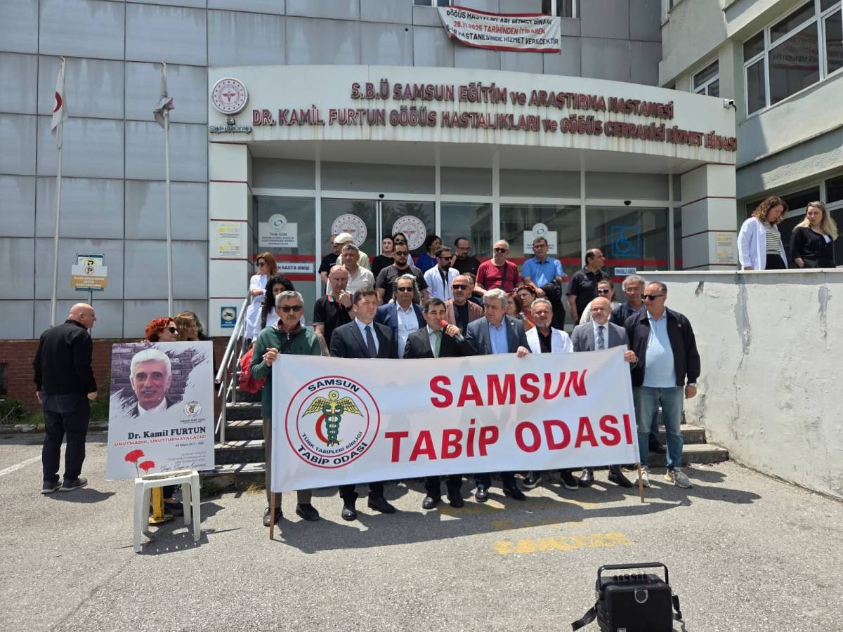 Samsun'da görevi başında öldürülen Dr. Kamil Furtun anıldı