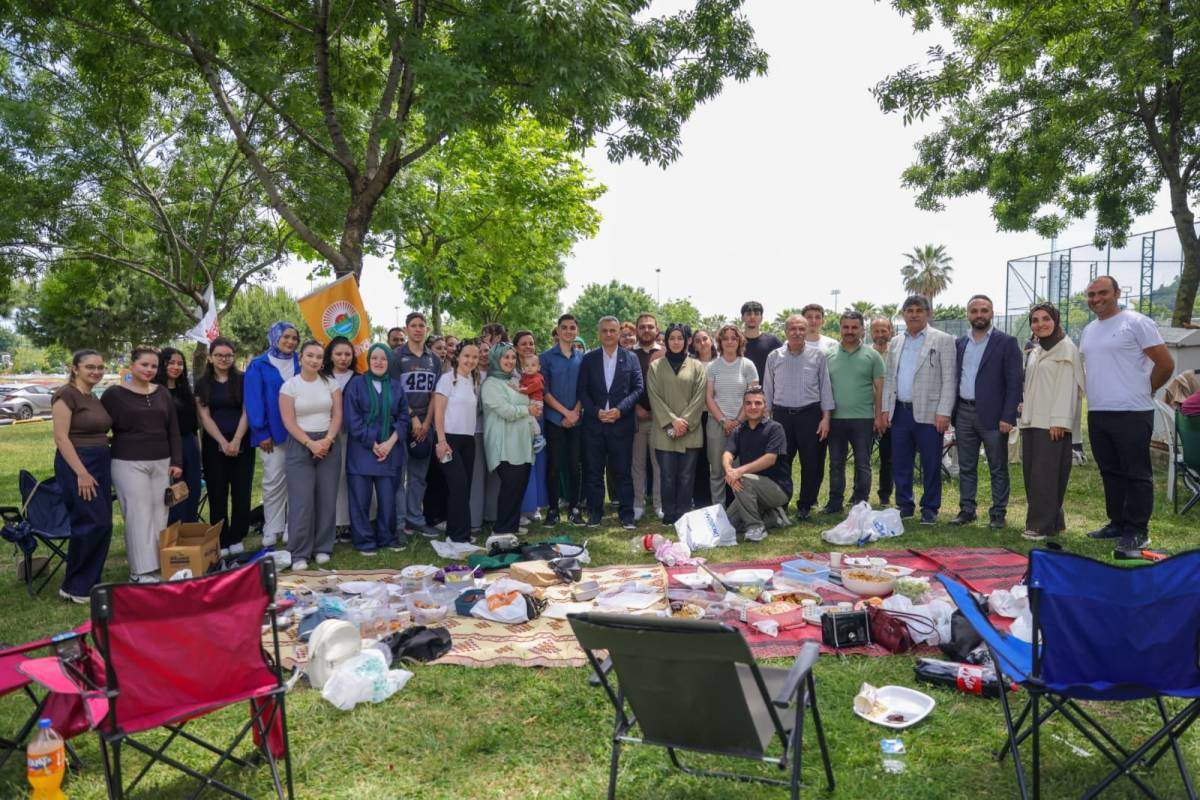 İLKEM’den YKS öğrencilerine moral pikniği