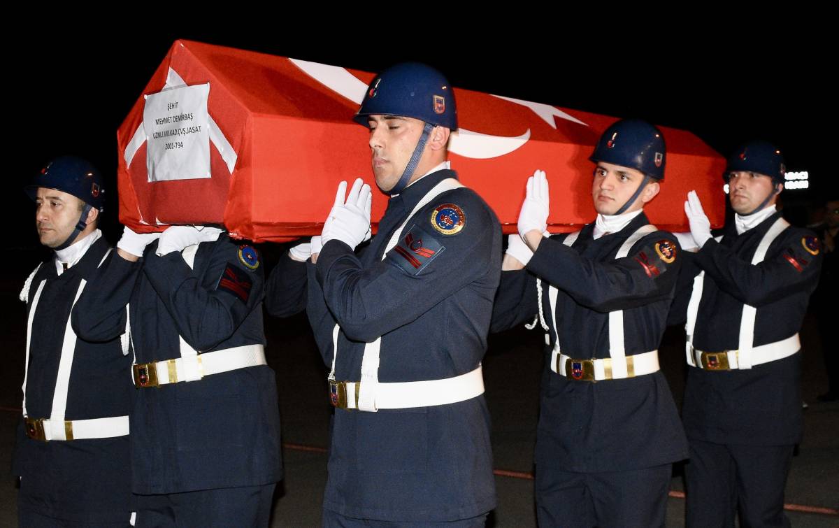 Şehit Jandarma Uzman Çavuş Mehmet Demirbaş'ın cenazesi Samsun'a getirildi
