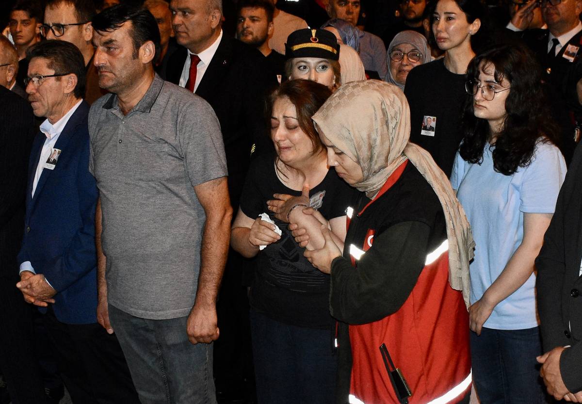 Şehit Jandarma Uzman Çavuş Mehmet Demirbaş'ın cenazesi Samsun'a getirildi