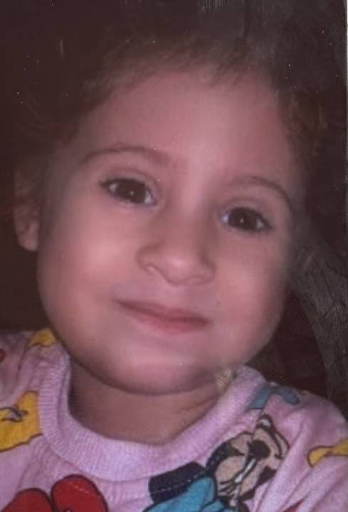 Babası tarafından öldürülen 4 yaşındaki Öykü Naz toprağa verildi