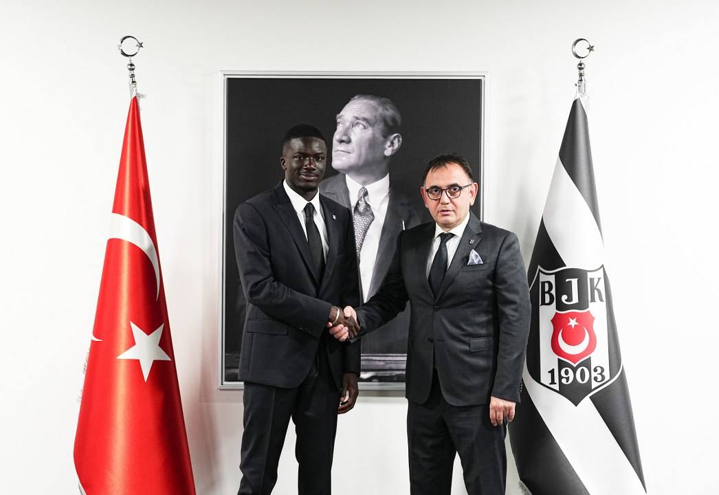 Beşiktaş, Ouattara ile sözleşme imzaladı