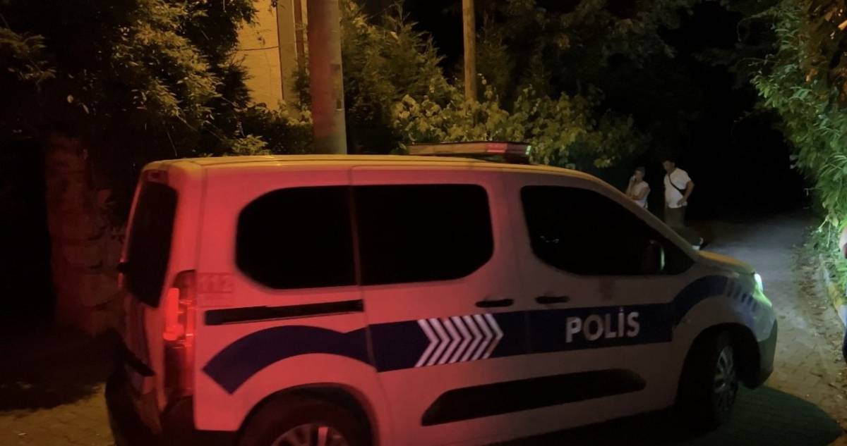 Deniz Akkaya misafir gittiği evi işgal ettiği iddiasıyla karakolluk oldu